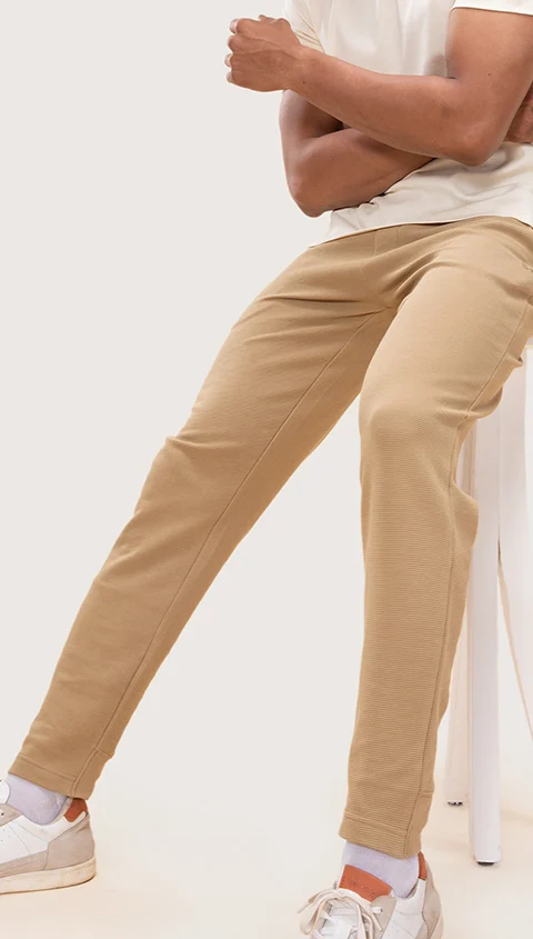 Statement Textured Jogger Faithful Beige