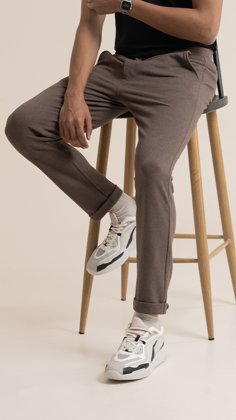 Buy Men Beige Solid Slim Fit Casual Trousers Online - 296145 | Peter England