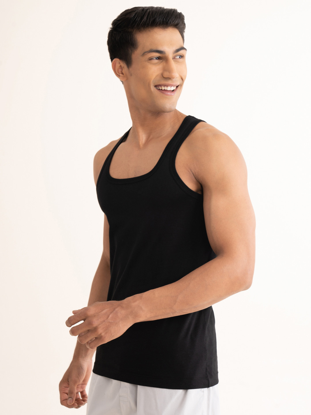 Neo-Cotton Antibacterial Vest Square- Da Black
