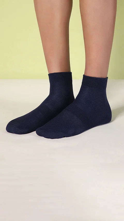 Aloe-Soft Above Ankle Socks (Non-Terry)- Berry Blue