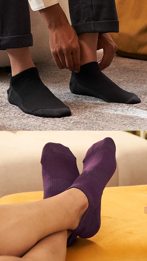 Aloe-Soft Below Ankle Non-Terry Socks- Grape Wine, Da Black