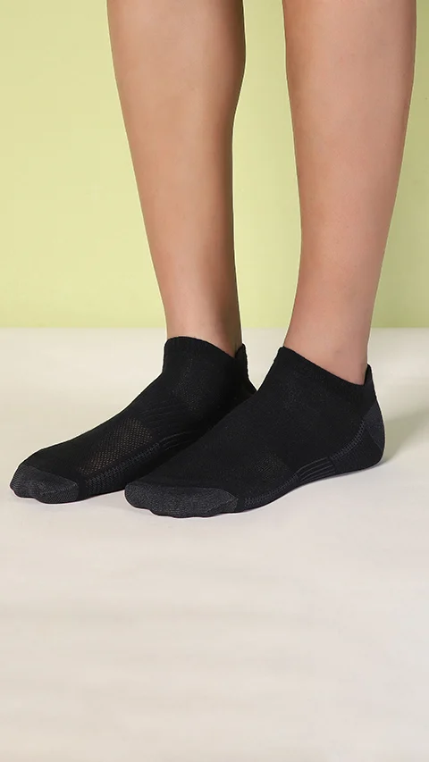 Aloe-Soft Below Ankle Socks (Non-Terry) Kick Black