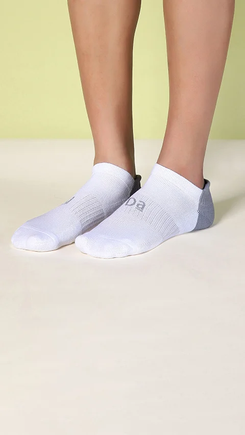 Aloe-Soft Below Ankle Socks (Terry) Canvas White