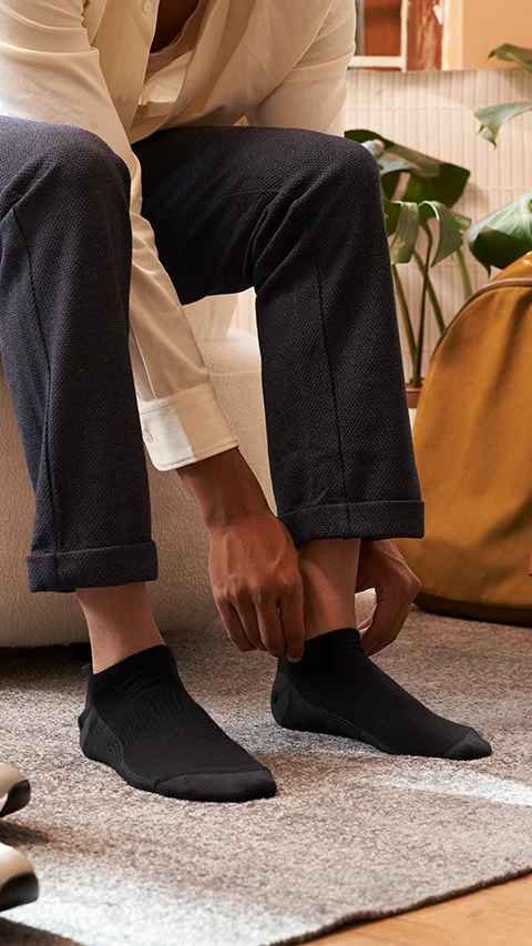 Aloe-Soft Below Ankle Socks (Non-Terry)- Da Black