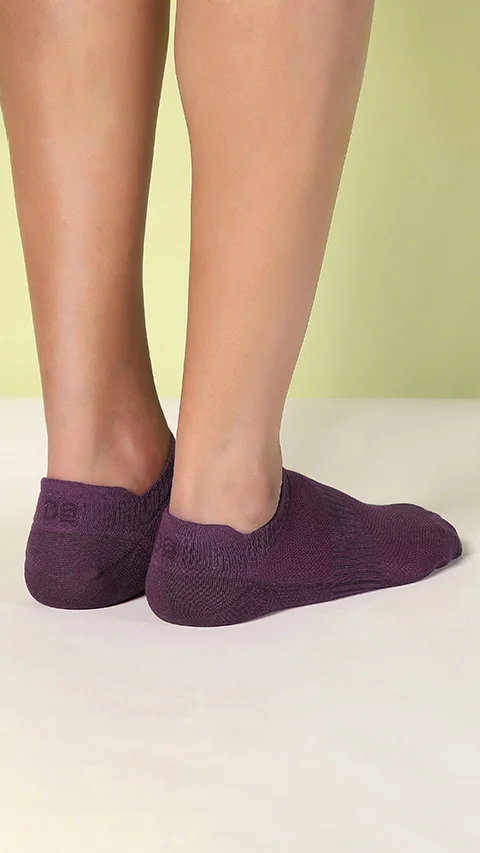 Aloe-Soft Below Ankle Socks (Non-Terry)- Grape Wine