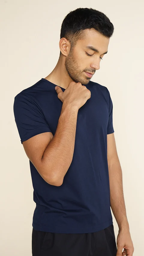 Breeeze Ultra-Light Solid T-Shirt Deep Navy