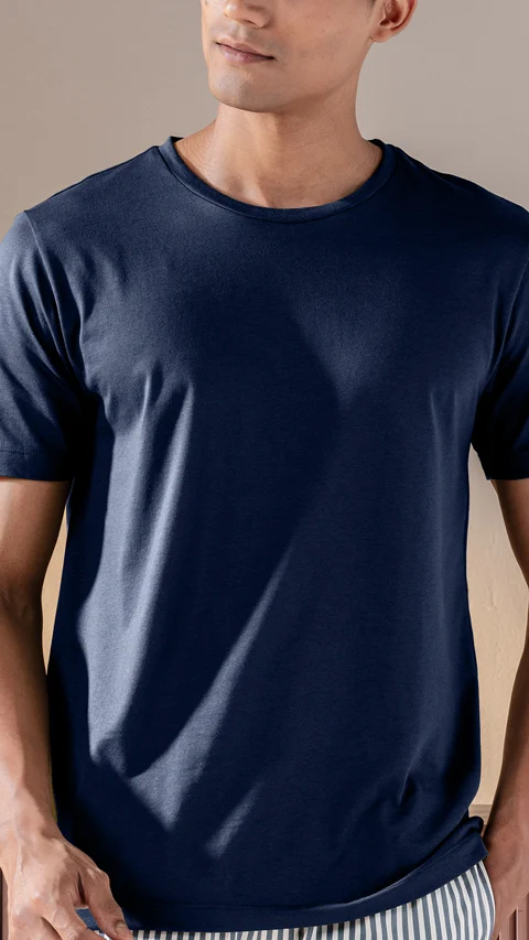 Breeeze Ultra-Light Solid T-Shirt Deep Navy