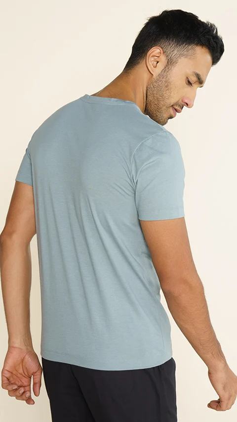 Breeeze Ultra-Light Solid T-Shirt Sleek Grey