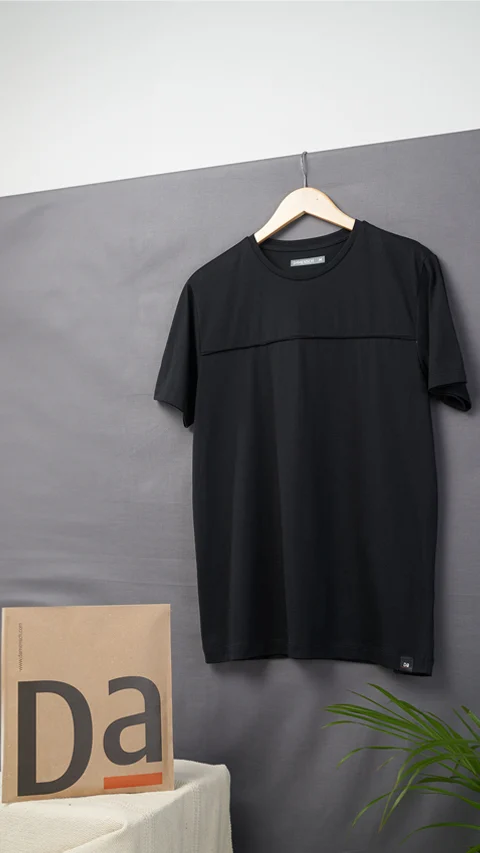 Breeeze Ultra-Light Solid T-Shirt Jet Black