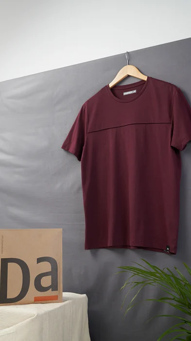 Breeeze Ultra-Light Solid T-Shirt Loyal Maroon