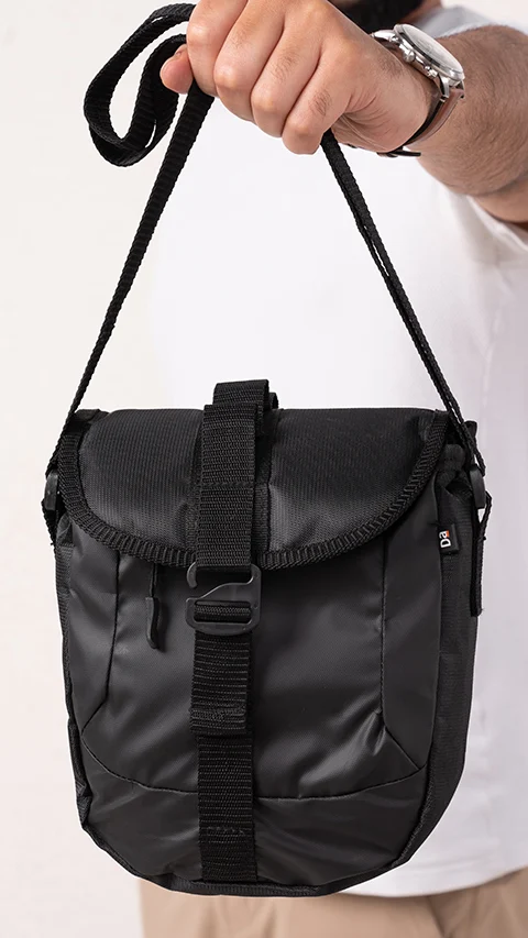Free Travel Sling Bag worth Rs. 1500