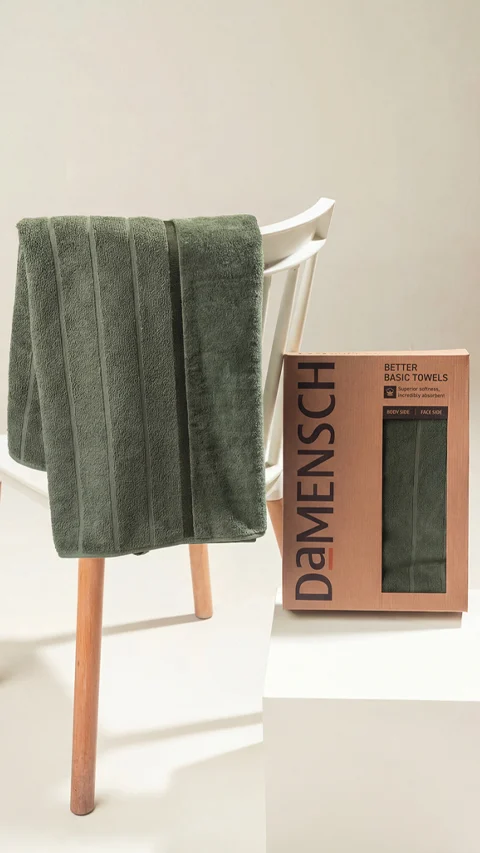 Better-Basic Bath Towel Evening Green
