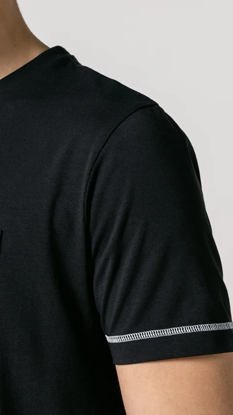 Fluid Tees Contrast Jet Black