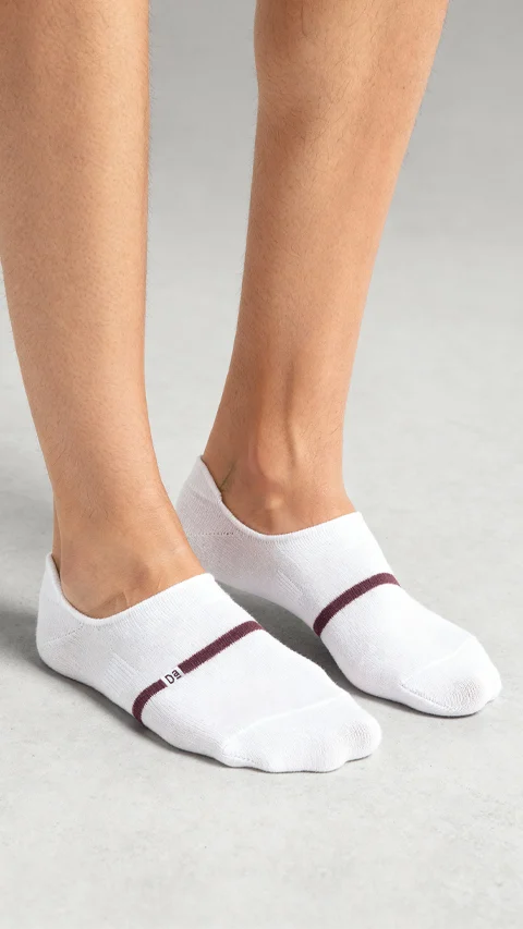 Aloe-Soft No Show Socks Strike White, Accent White, Sail White