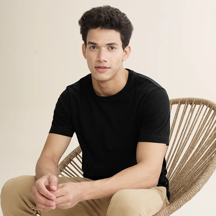 Statement Popcorn Textured Casual Tees Jet Black