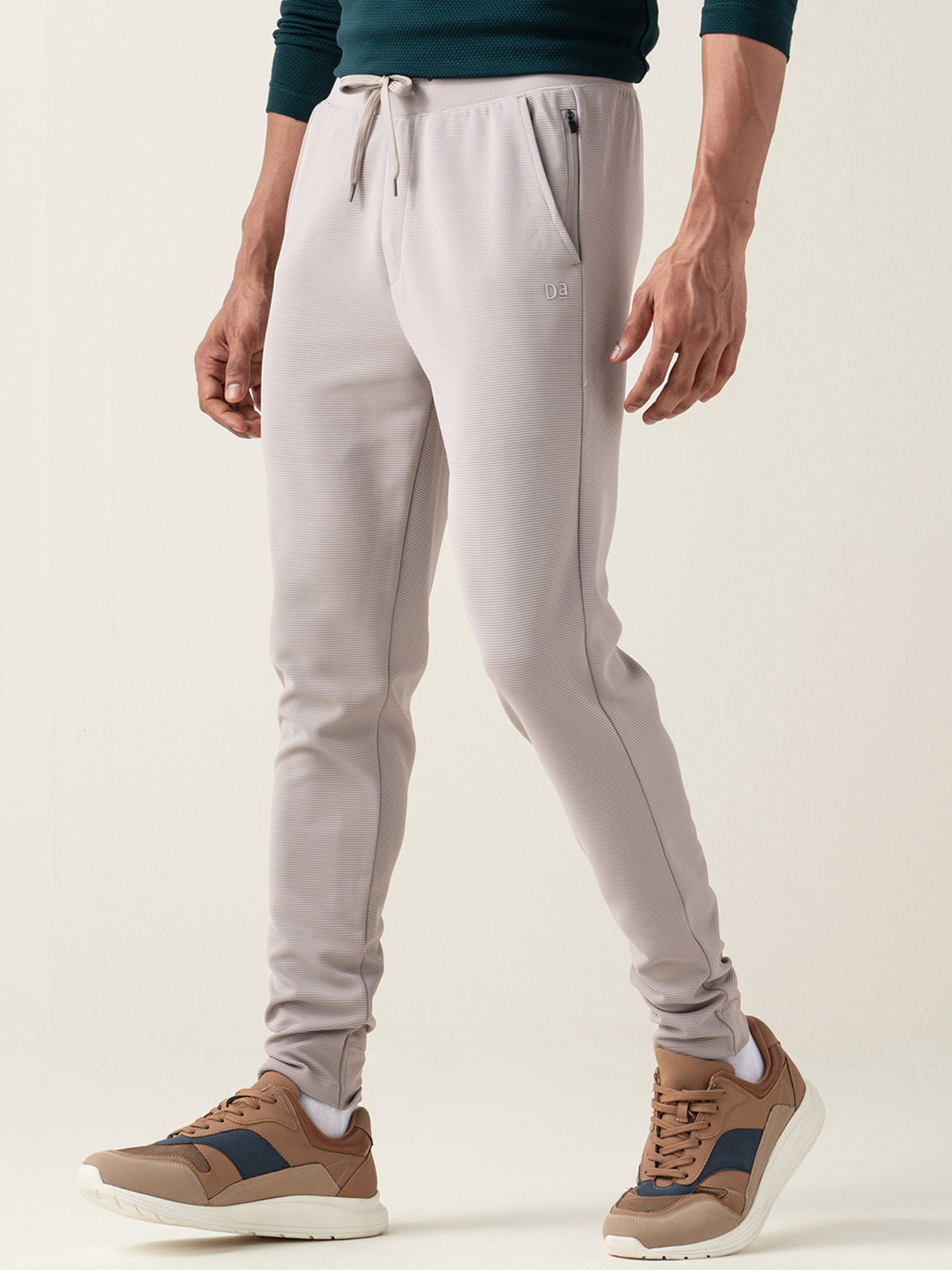 Statement Textured Jogger Cookie Beige