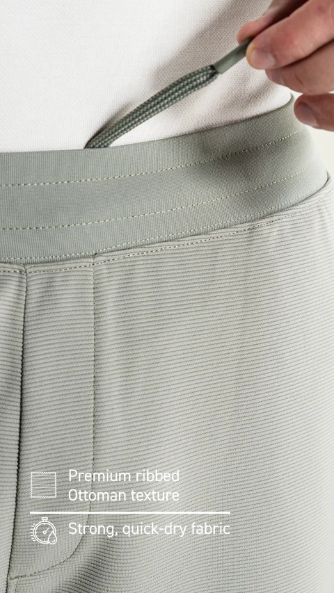 Constant Casual Shorts Oil Green