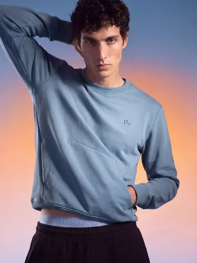 Classic Pocketed Sweatshirt Glacier Blue