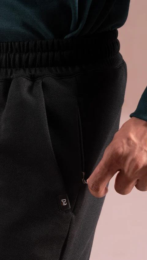 Statement Elemental Knit Jogger Jet Black