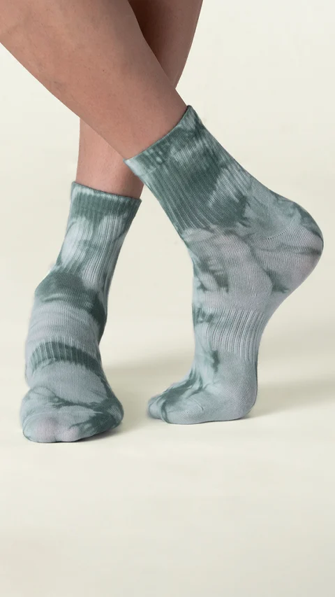 Statement Tie-Dye Above Ankle Socks- Green Galaxy