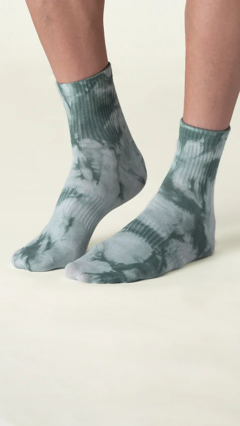 Statement Tie-Dye Above Ankle Socks- Green Galaxy