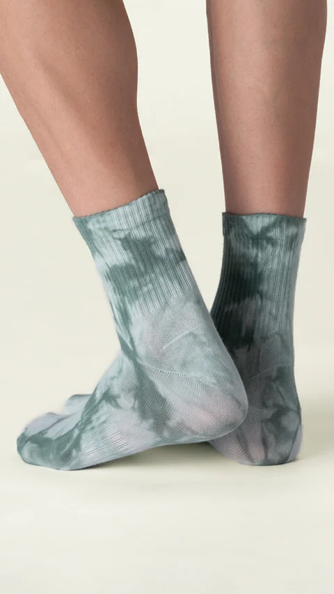 Statement Tie-Dye Above Ankle Socks- Green Galaxy