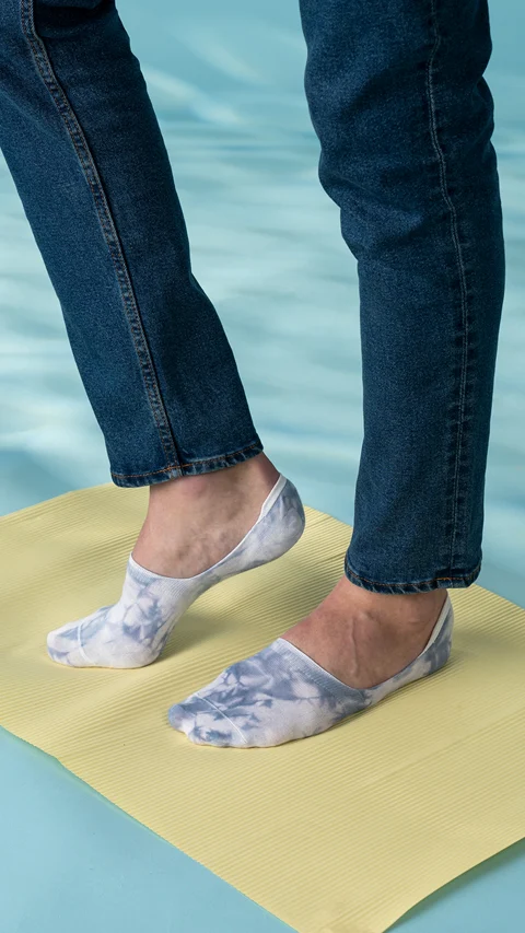 Statement Tie-Dye No Show Socks- Candy Blue