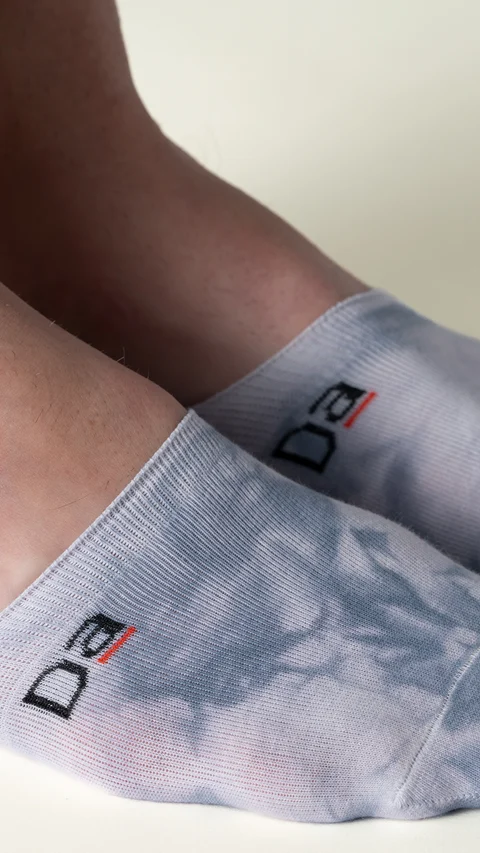 Statement Tie-Dye No Show Socks- Candy Blue