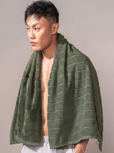 Better-Basic Bath Towel Evening Green