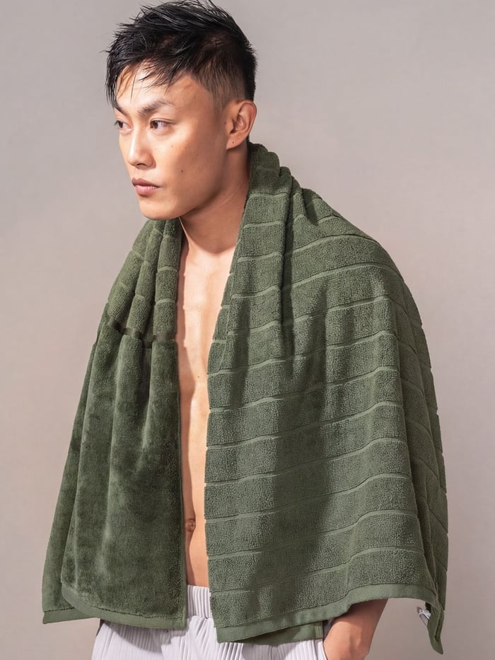 Better-Basic Bath Towel Evening Green