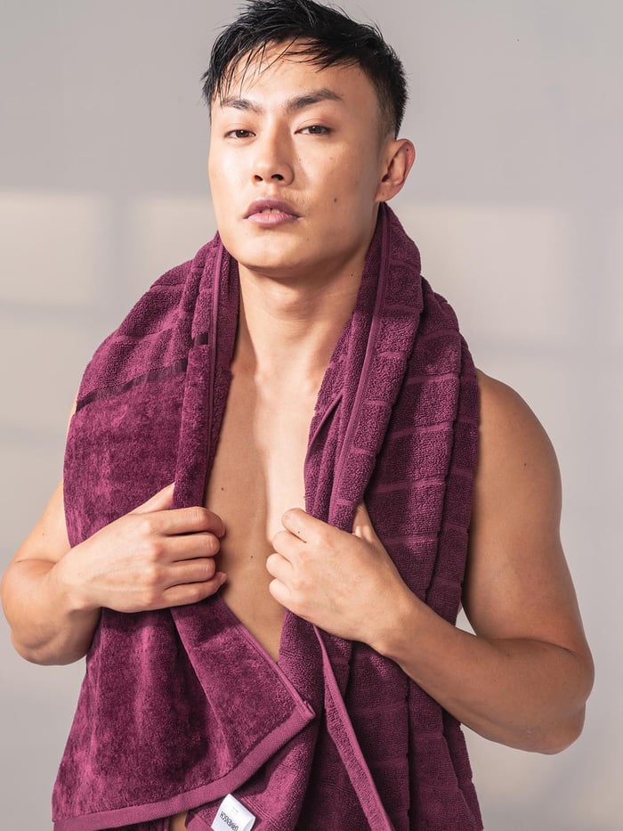 Better-Basic Bath Towel Midday Maroon