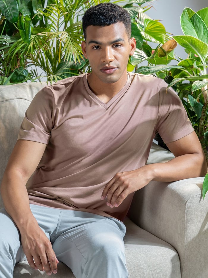 Breeeze Ultra-Light V-Neck T-Shirt Dusty Mauve