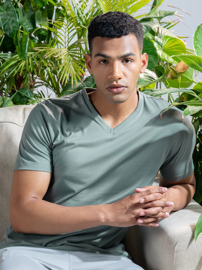Breeeze Ultra-Light V-Neck T-Shirt Lunar Grey