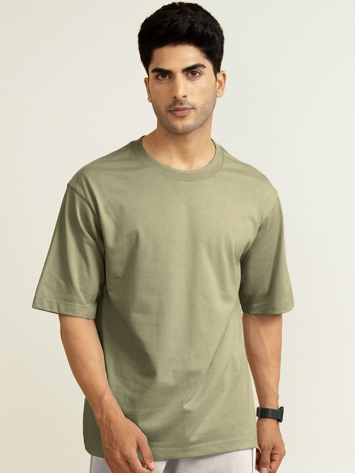 Statement Oversized Solid T-Shirt Soft Green