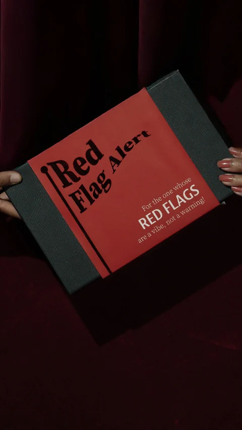 Red Flag Gift Box