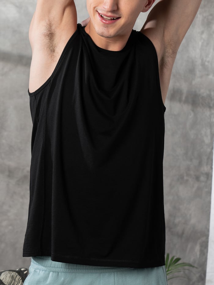 Breeeze Tank Top Jet Black